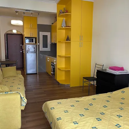 Apartment Yellow Center Loutraki (Corinthia)