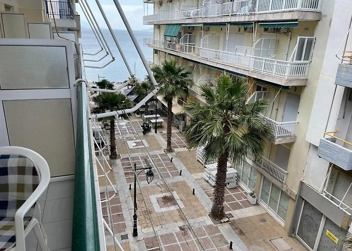 Yellow Center Lejlighed